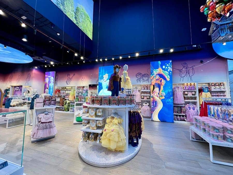Disney Store in Kuwait floor