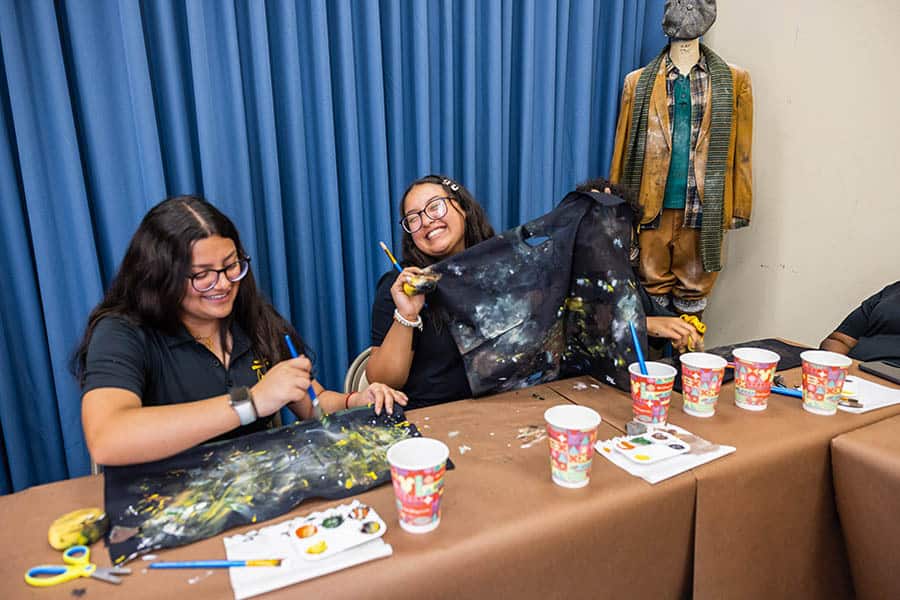 Florida Theater Students Show Off Costuming Techniques