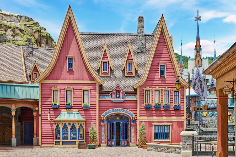 | The Main Street Mouse