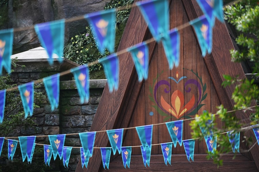 | The Main Street Mouse