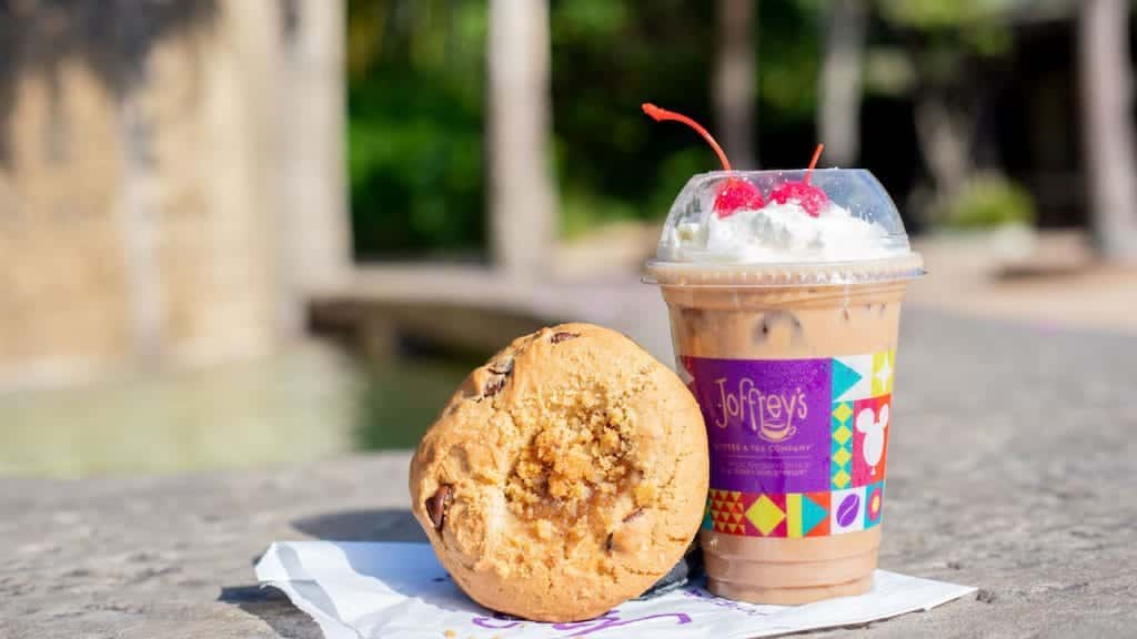 Savannah Banana Latte and Strawberry Banana jumbo cookie from Joffrey's