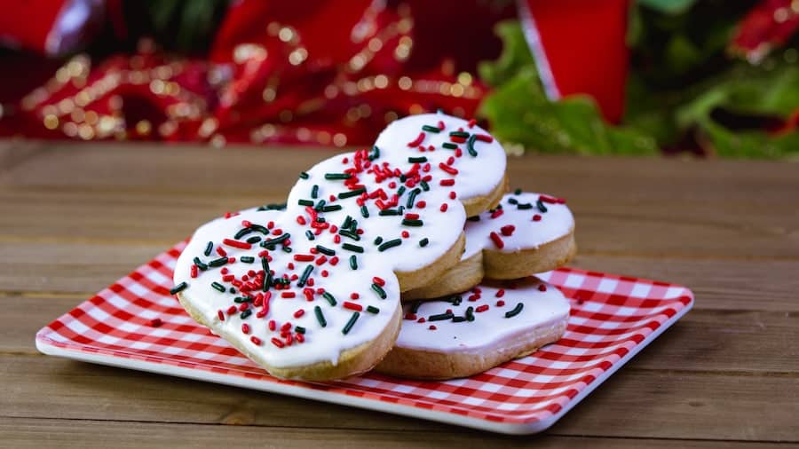 Snowman Shortbread Cookies from Disneyland Resort