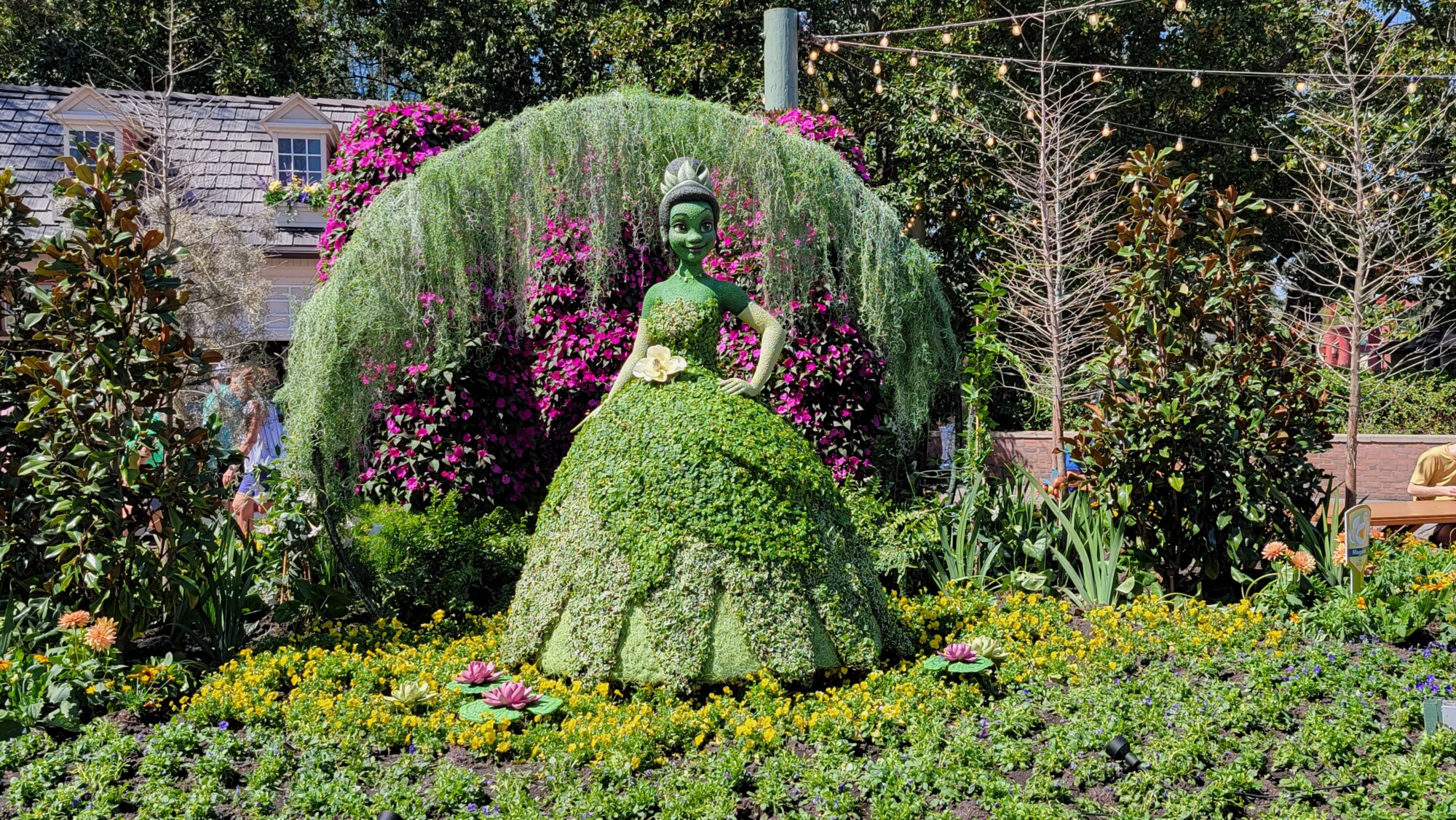 Visual Tour New and Returning Topiaries at Epcot Flower & Garden