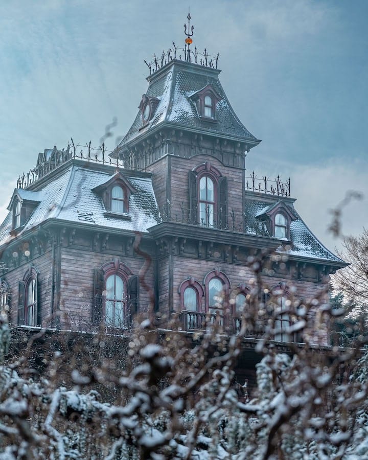 Snow at Disneyland Paris