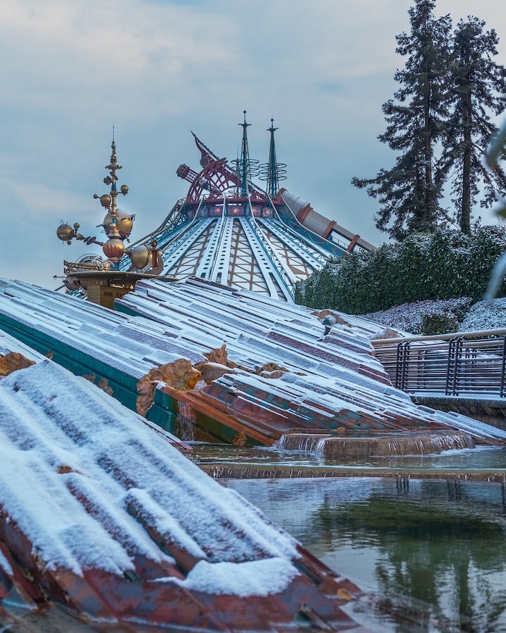 Snow at Disneyland Paris