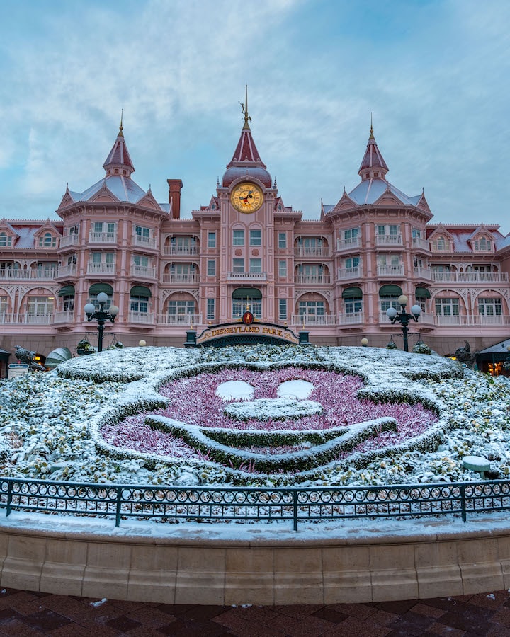 Snow at Disneyland Paris