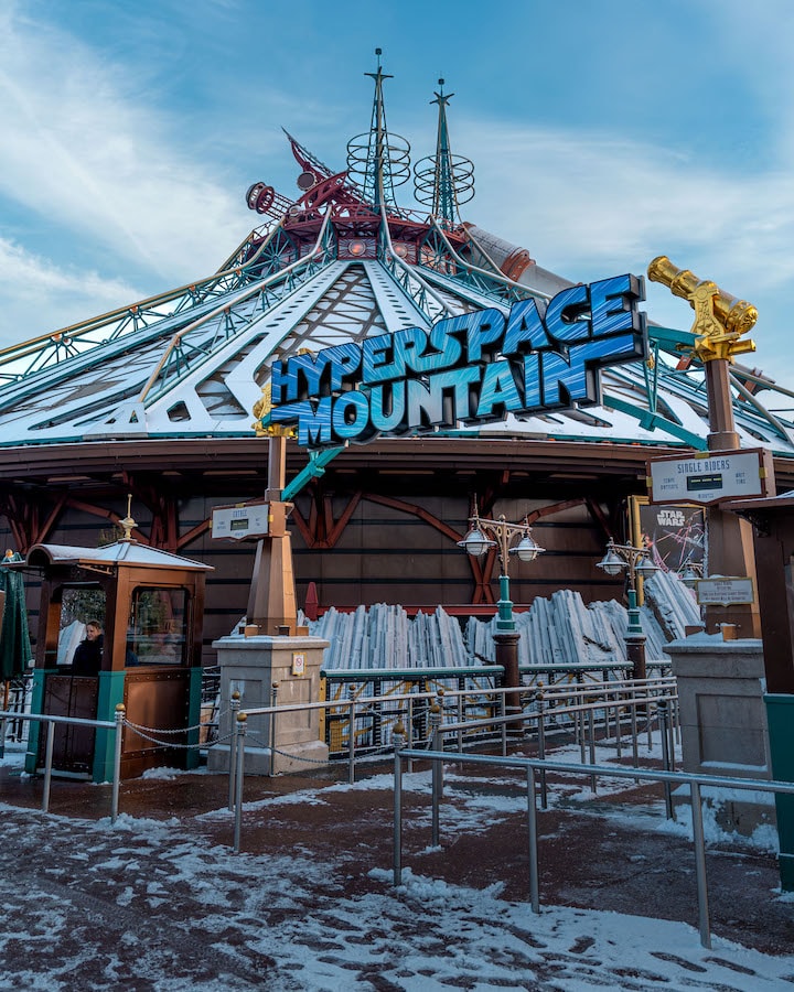 Snow at Disneyland Paris