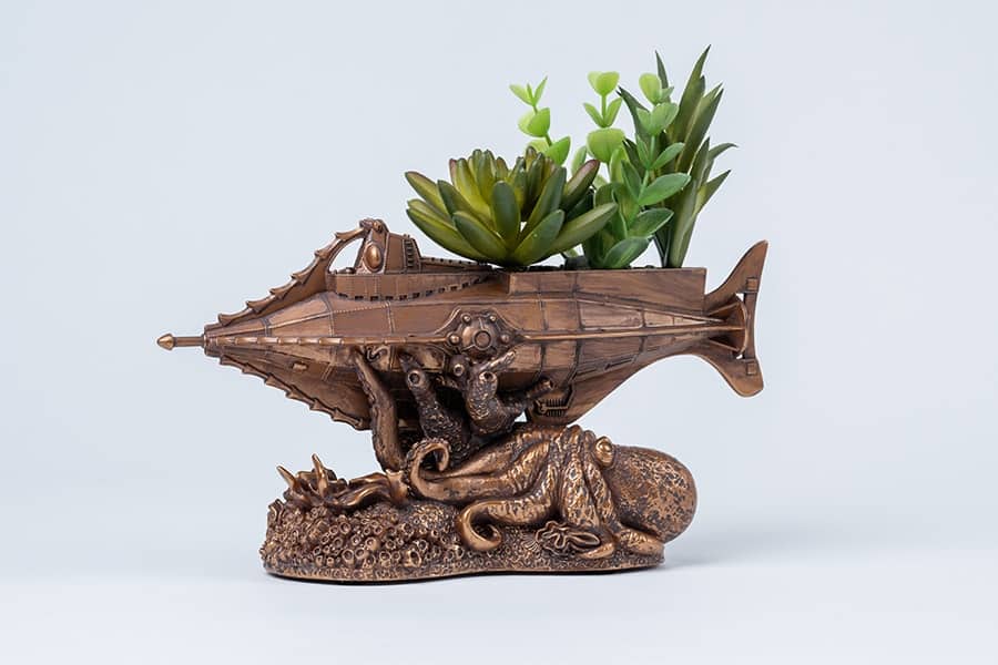 20000 Leagues Under the Sea planter for the Disney Treasure