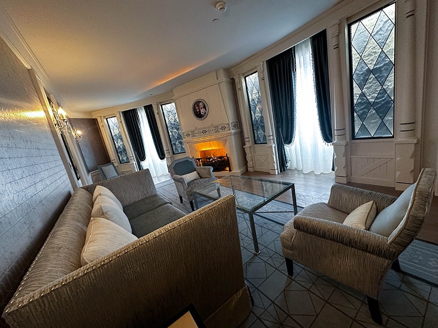 Signature Suites at Disneyland Hotel
