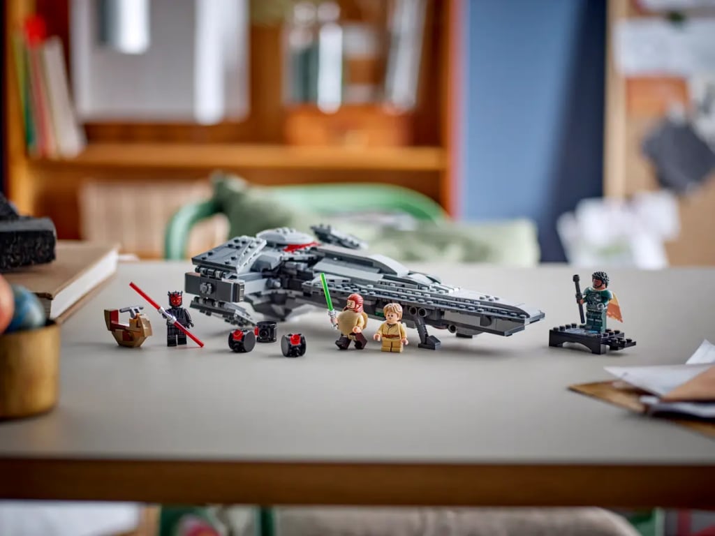 LEGO® Star Wars Darth Maul’s Sith Infiltrator™ building set