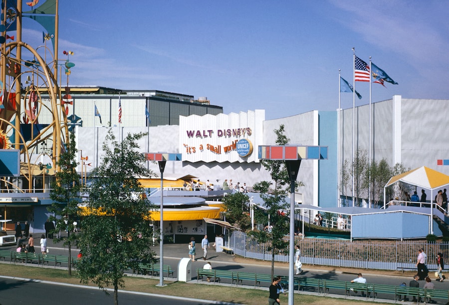 | The Main Street Mouse ‘it’s a small world’ with UNICEF logo