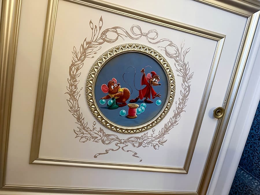 Cinderella Signature Suite at Disneyland Hotel
