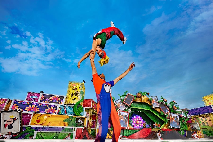 alice the Queen of Hearts Back to Wonderland Show at Disneyland Paris