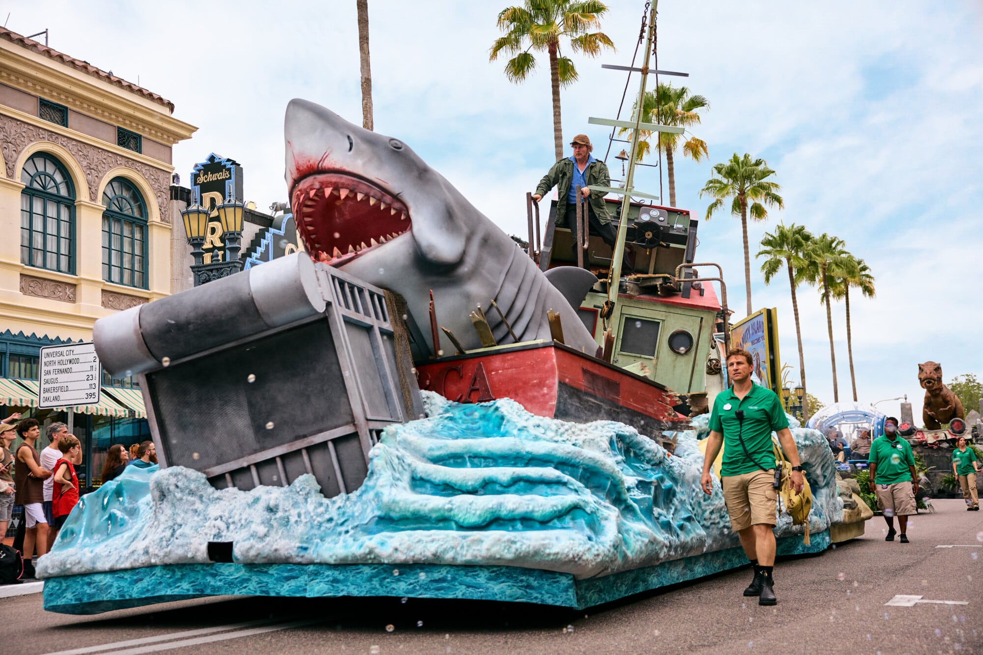 Universal Orlando “Universal Mega Movie Parade” Is Now Open