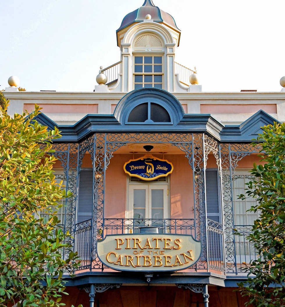 PiratesoftheCaribbeanDLR | The Main Street Mouse Pirates of the caribbean dlr