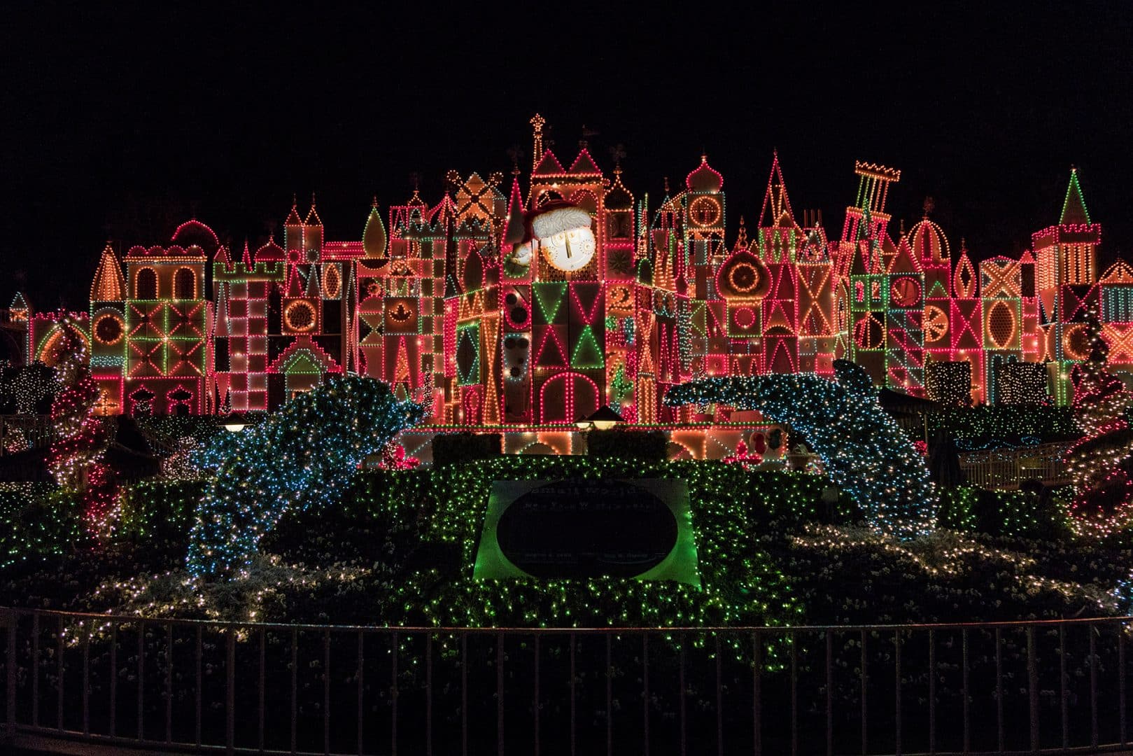 its a small world Holiday at Disneyland Park
