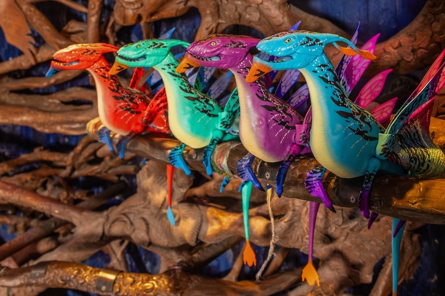 All new interactive shoulder banshees at Pandora The World of Avatar