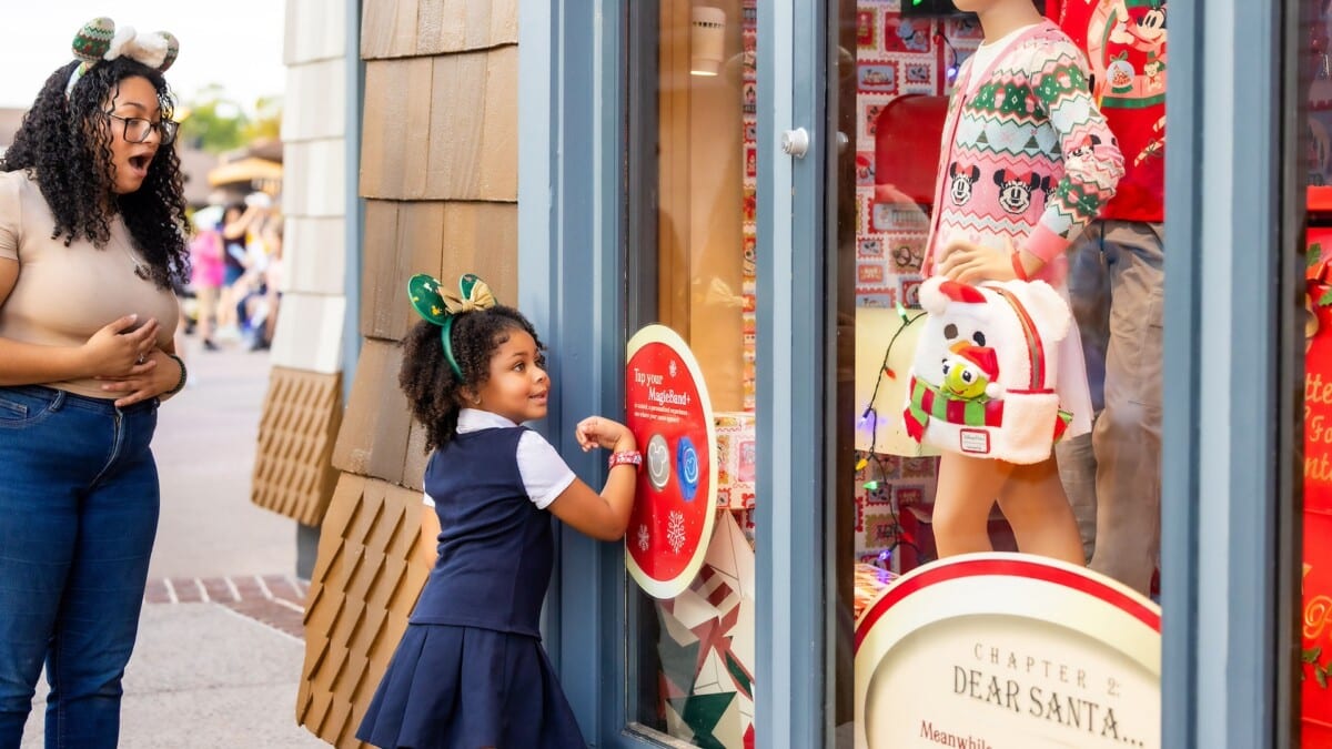 Holidays disney springs 2024
