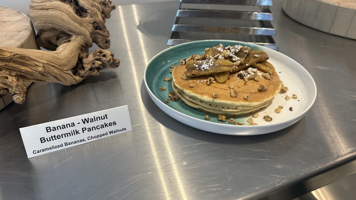 Banana Walnut Pancakes | The Main Street Mouse Banana Walnut Pancakes