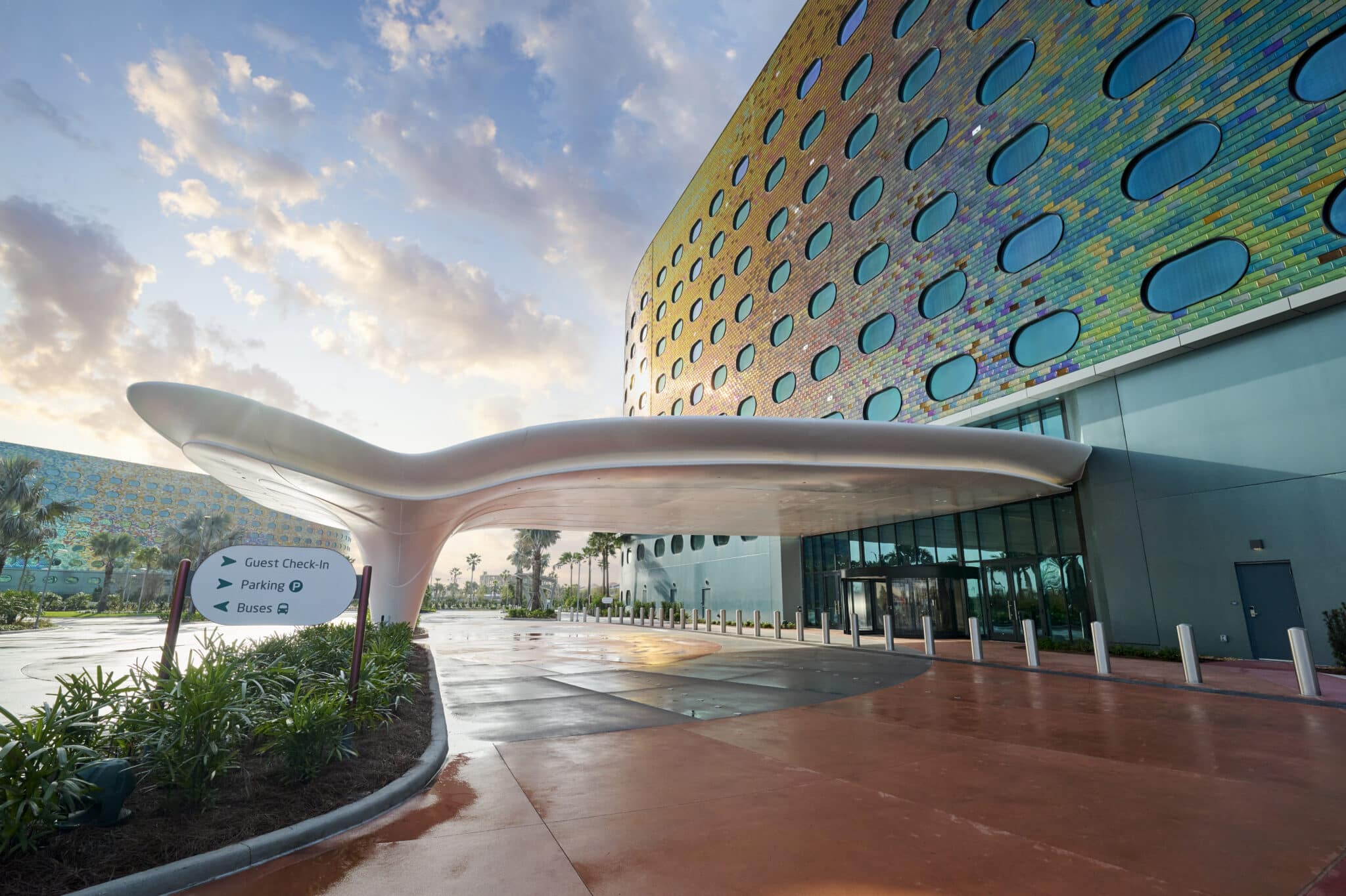 01 universal Terra Luna Resort Exterior