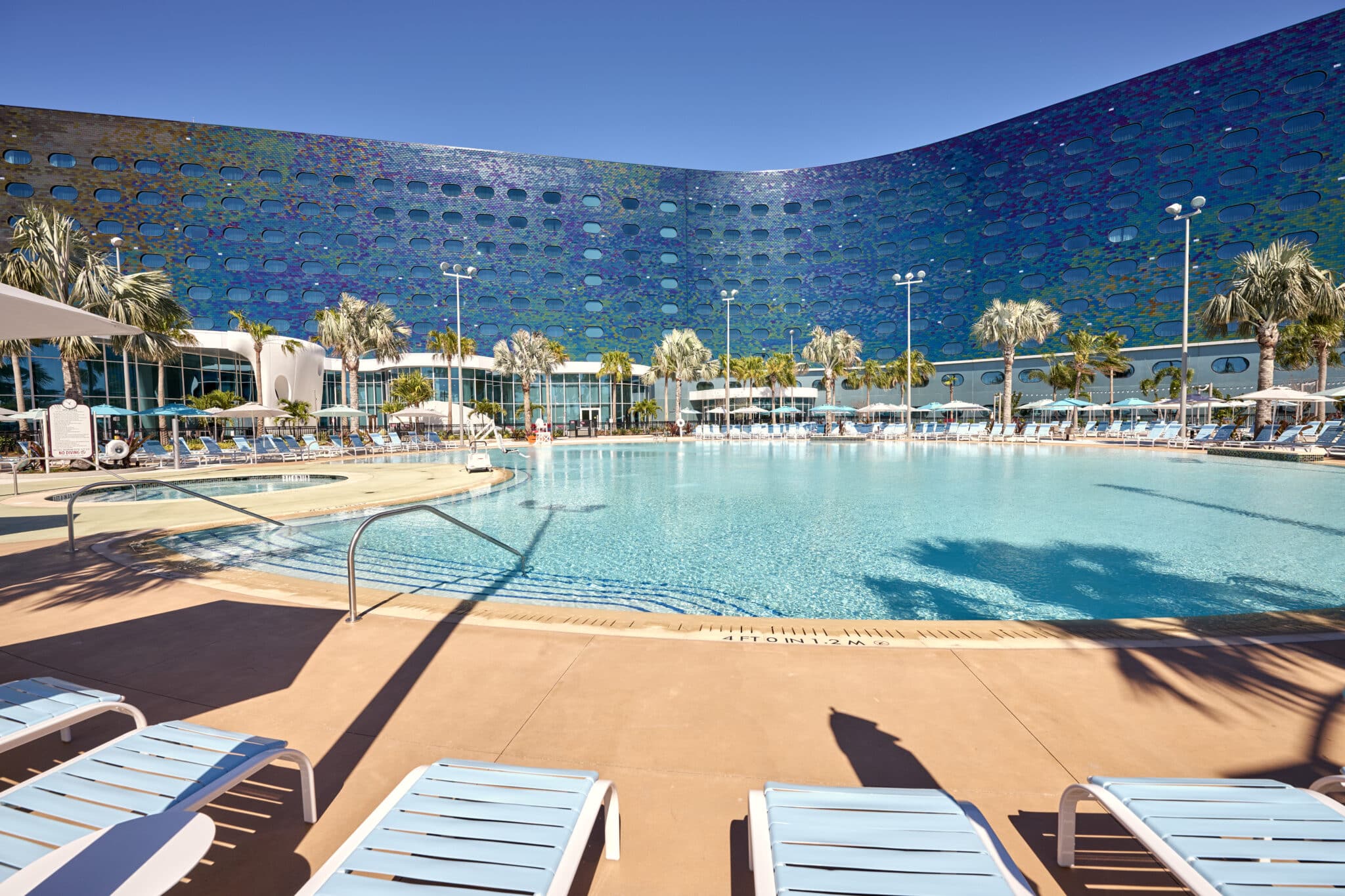 06 universal Terra Luna Resort Pool