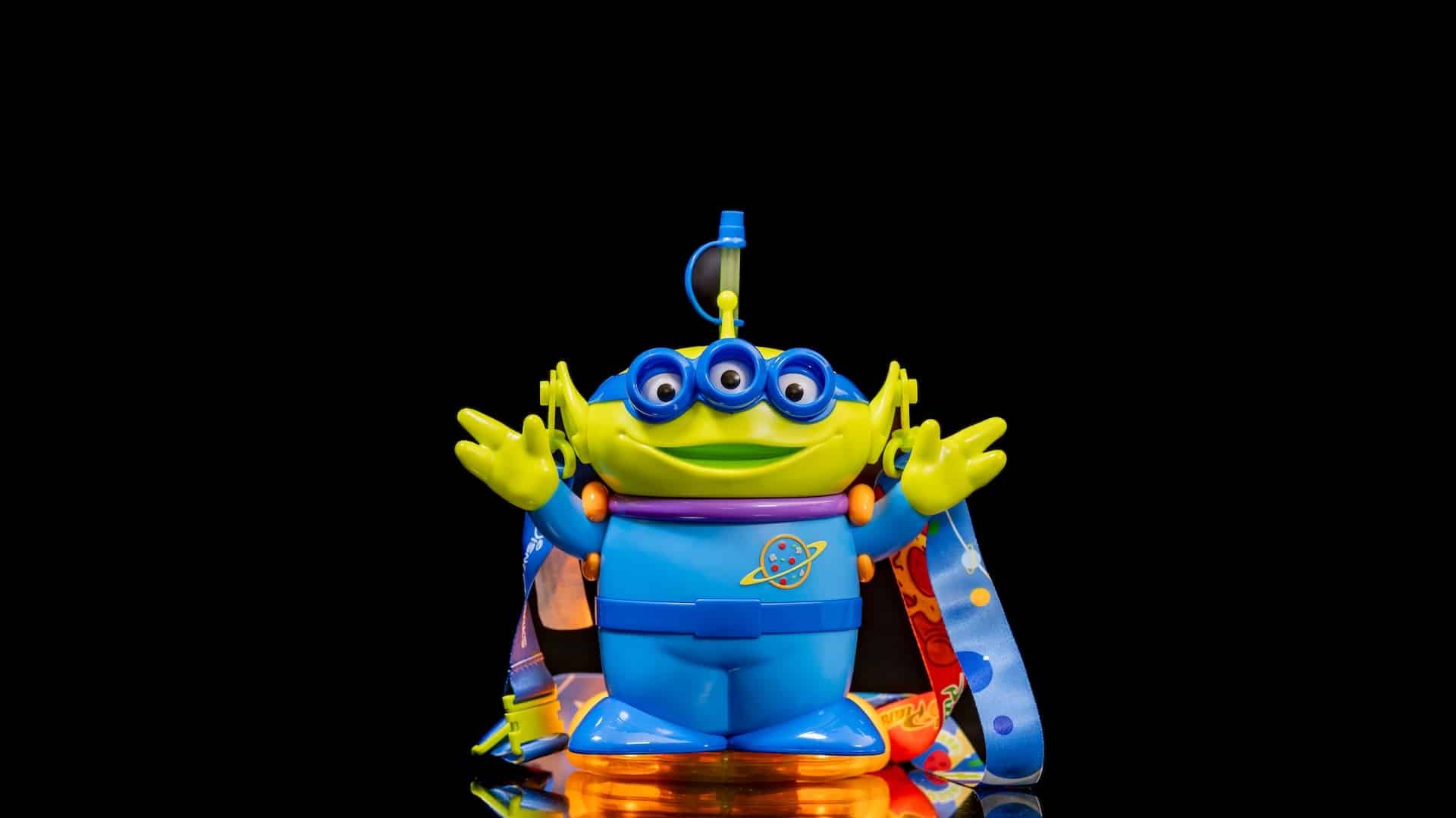 2025-Disney-Eats-New-Novelties-Alien-Sipper