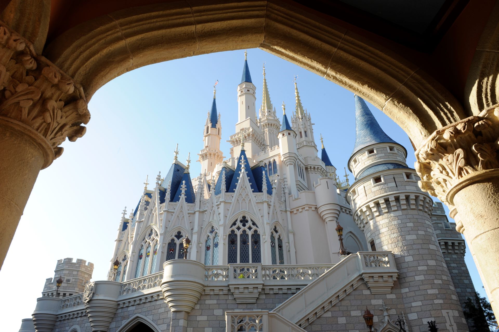 Cinderella-Castle-at-Disney-World-Daytime