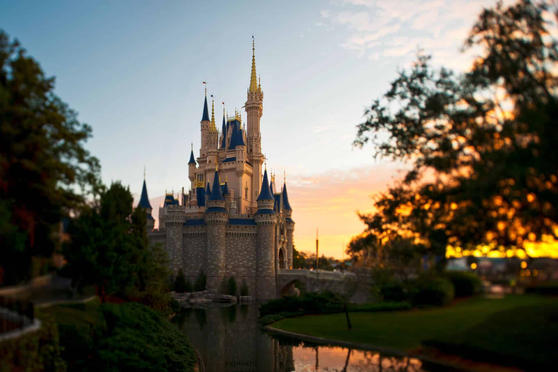 Cinderella-Castle-at-Walt-Disney-World-Sunrise