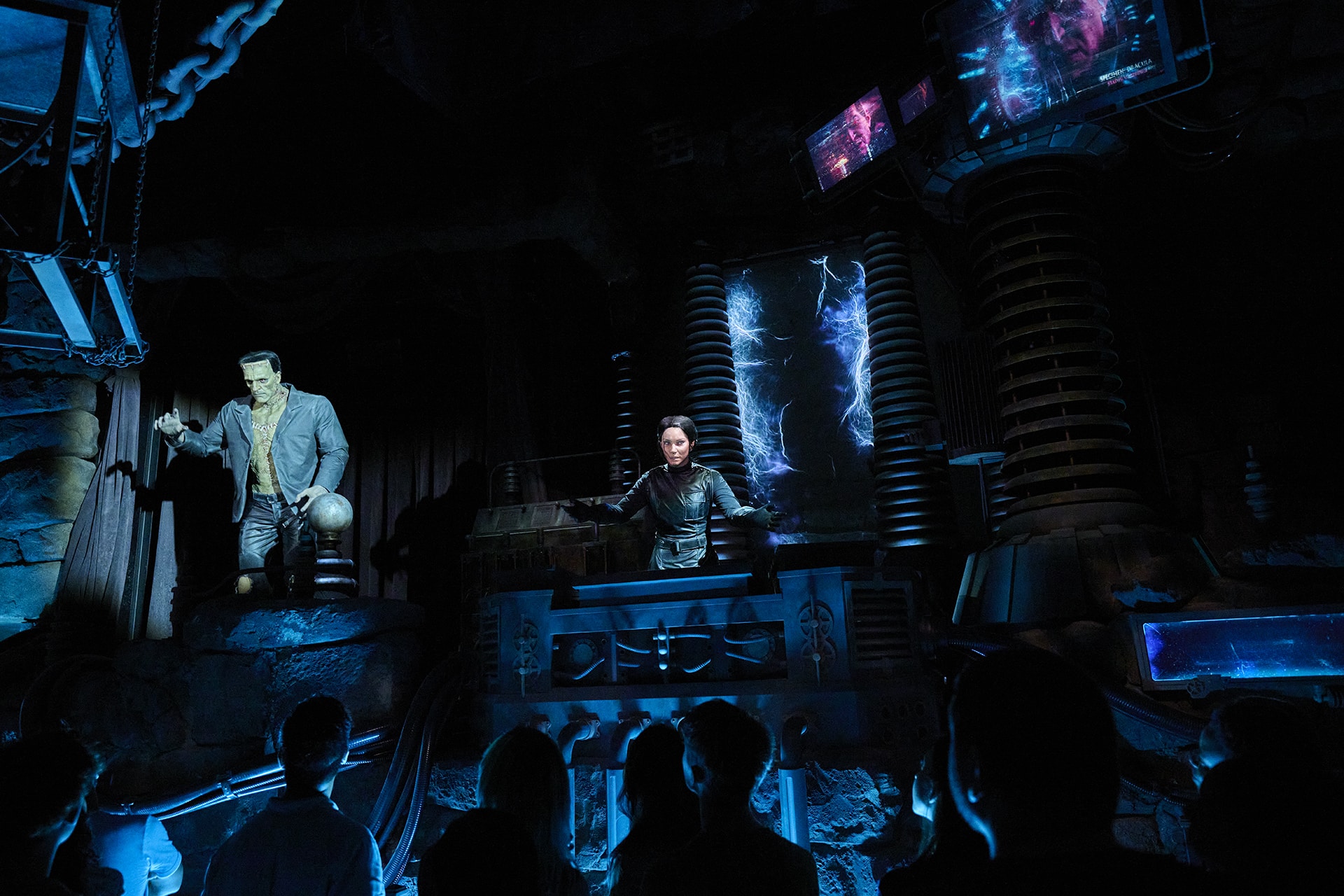 Monsters Unchained The Frankenstein Experiment Best Dark Ride2 | The Main Street Mouse Monsters Unchained the Frankenstein Experiment Best Dark Ride 2