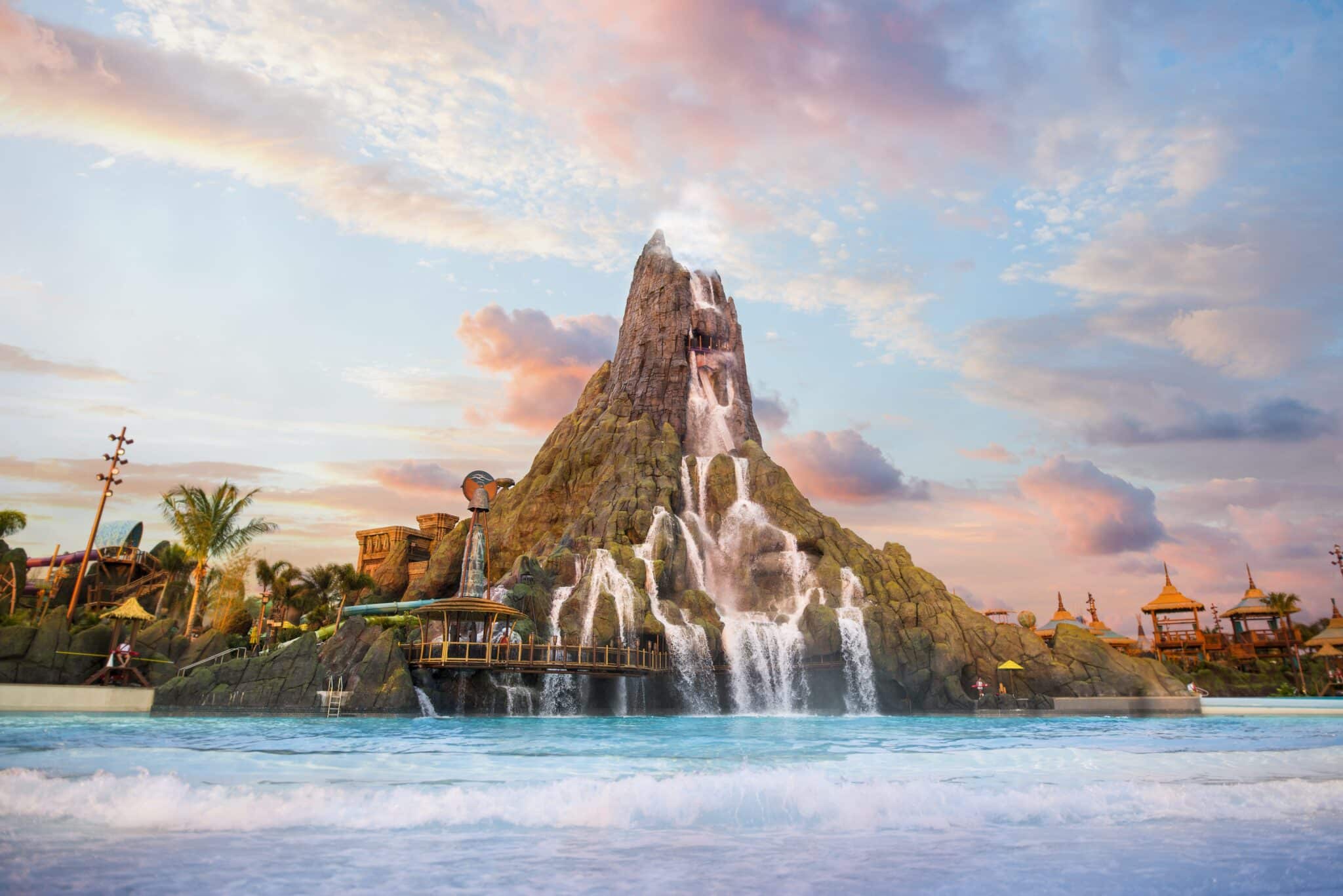 Universal Volcano Bay Best Water Park1 | The Main Street Mouse Universal Volcano Bay Best Water Park 1