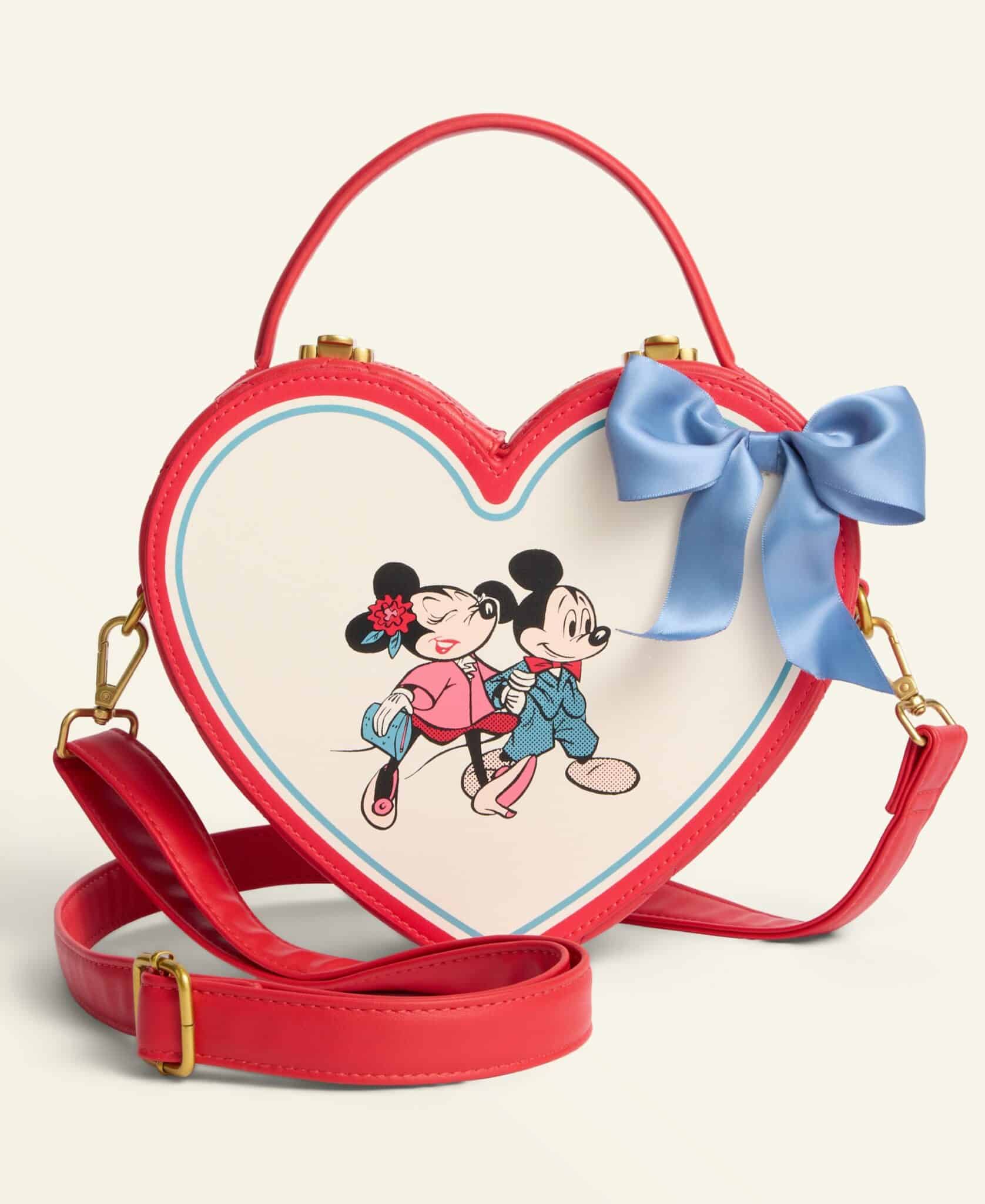 2025 DCP Macys Minnie Holiday Collection 16