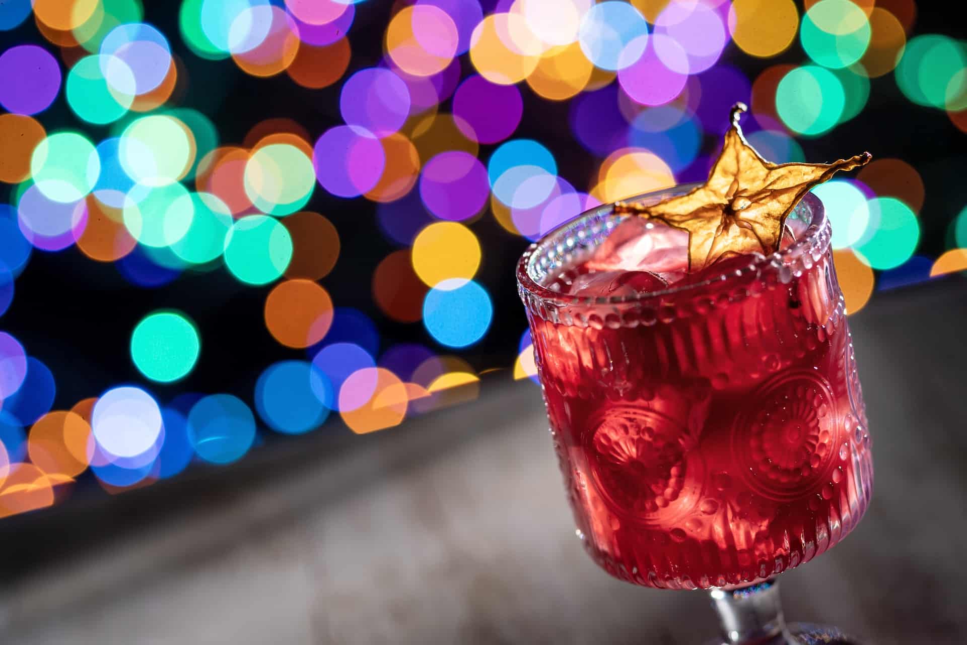 2025WDWDJNFoodieGuideAppleSangria | The Main Street Mouse 2025 wdw djn foodie guide apple sangria