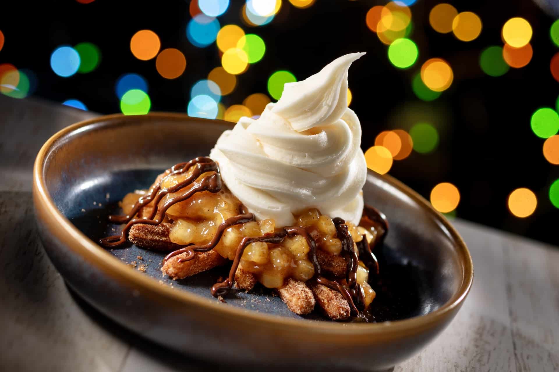 2025WDWDJNFoodieGuideChurroSundae | The Main Street Mouse 2025 wdw djn foodie guide churro sundae