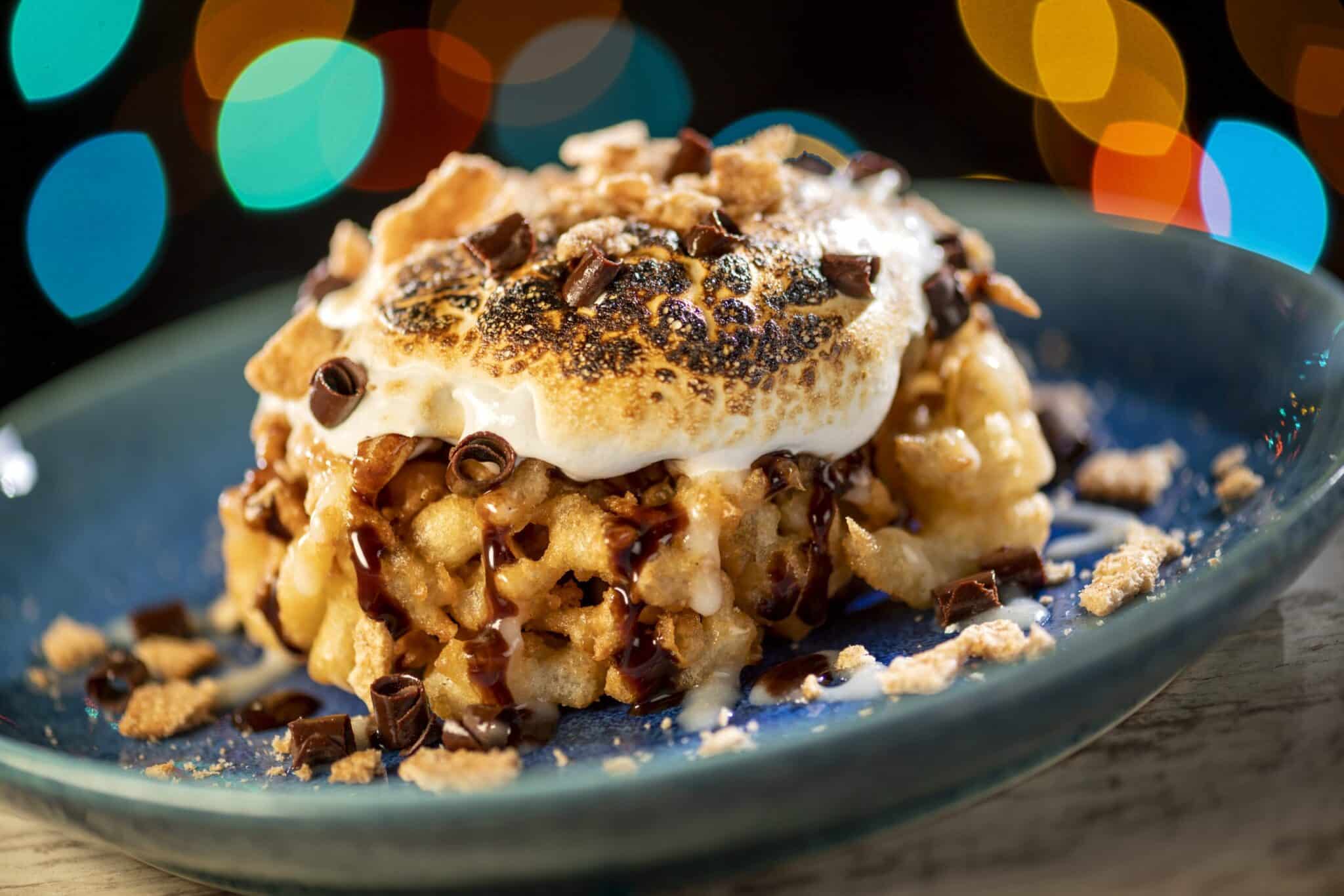 2025WDWDJNFoodieGuideFunnelCakescaled | The Main Street Mouse 2025 wdw djn foodie guide funnel cake scaled