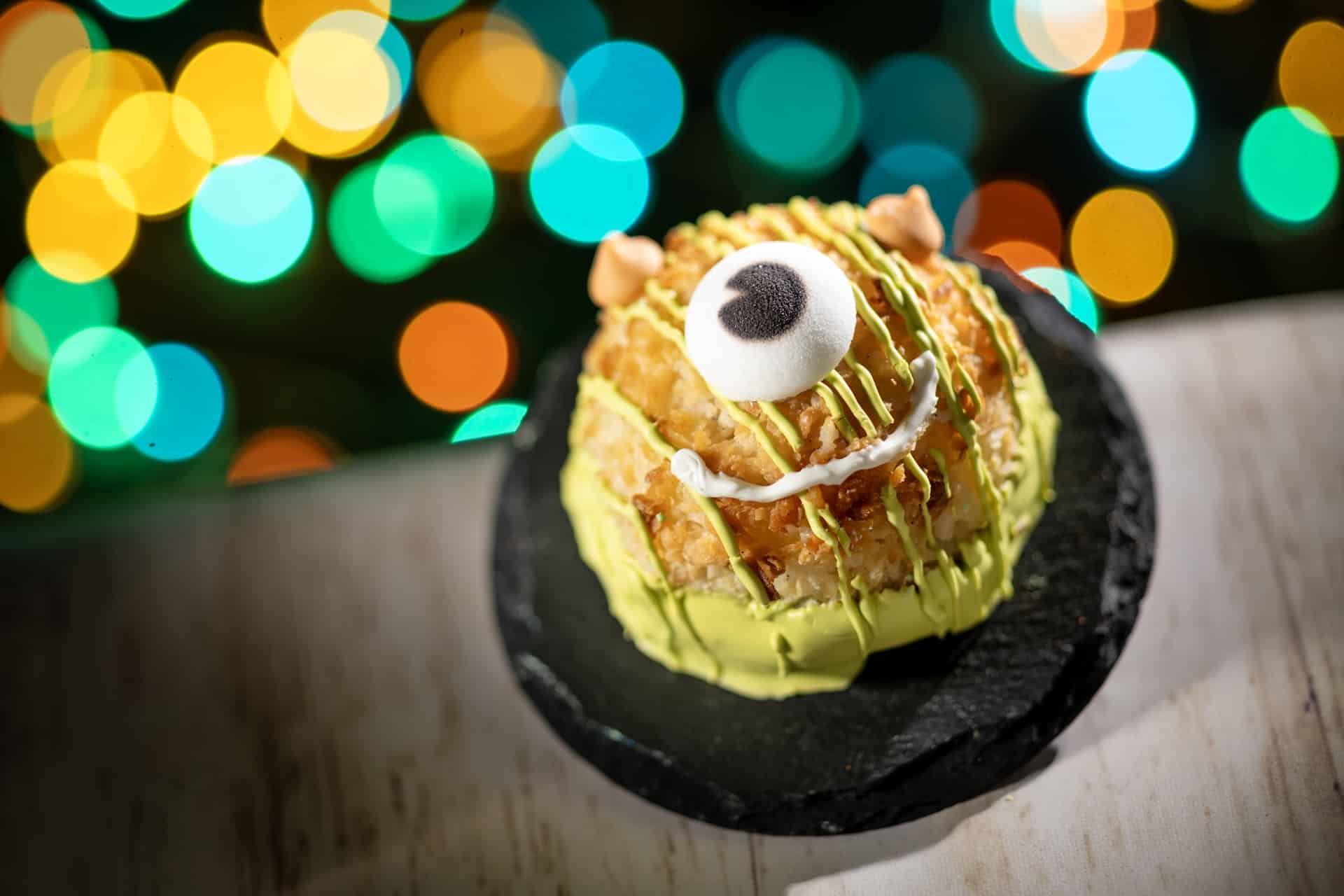 2025WDWDJNFoodieGuideMacaroon | The Main Street Mouse 2025 wdw djn foodie guide macaroon