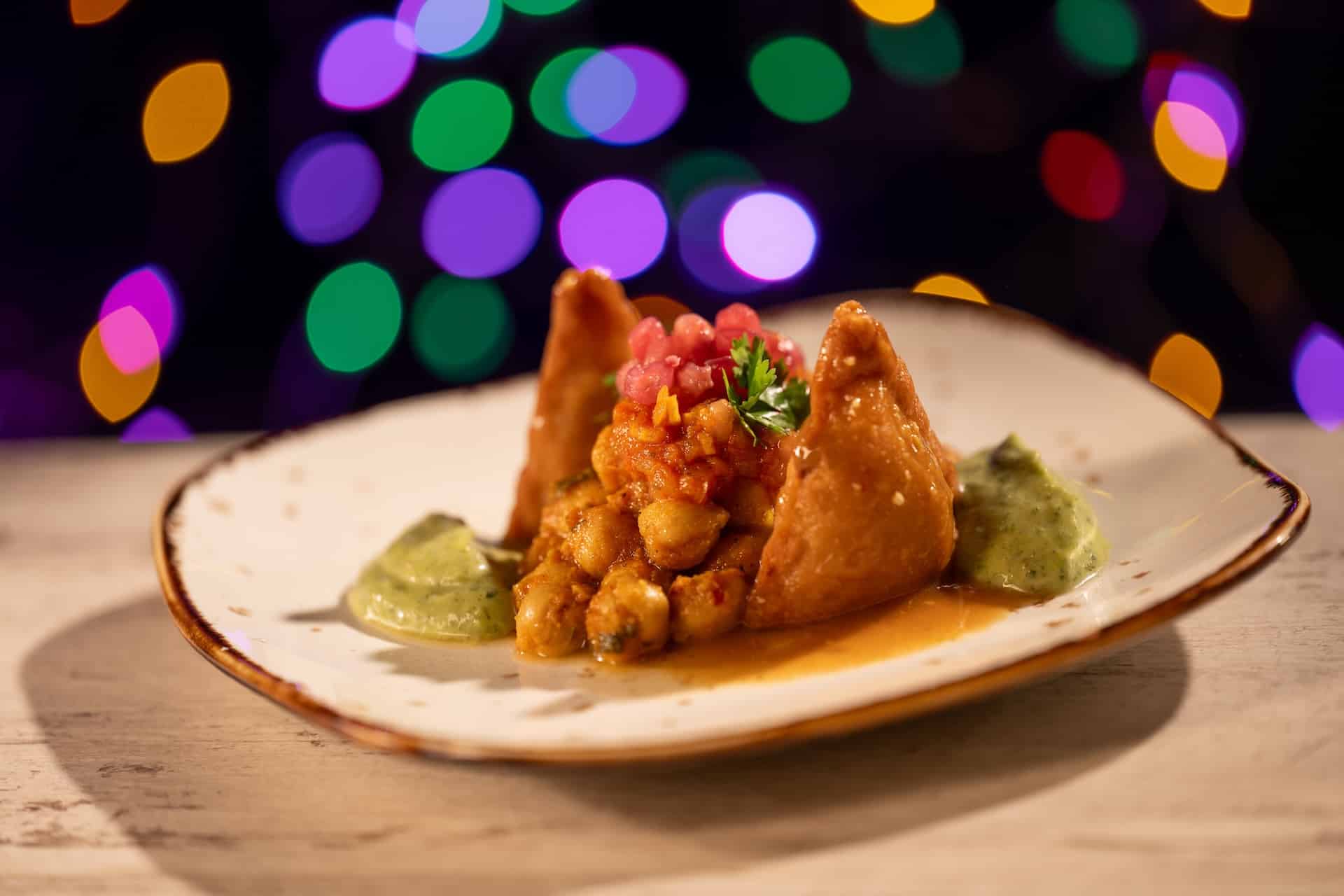 2025WDWDJNFoodieGuideSamosas | The Main Street Mouse 2025 wdw djn foodie guide samosas