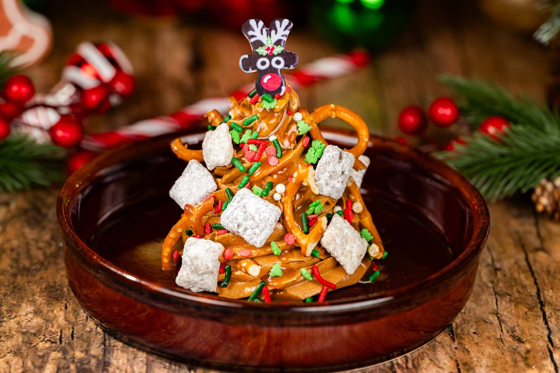 2025-WDW-MVMCP-Foodie-Guide-Reindeer-Sundae