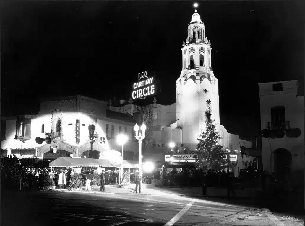 CarthayCircleTheatreatthepremiereofSnowWhiteandtheSevenDwarfsDecember2119371jpg | The Main Street Mouse Carthay circle theatre at the premiere of snow white and the seven dwarfs december 21 1937 1jpg