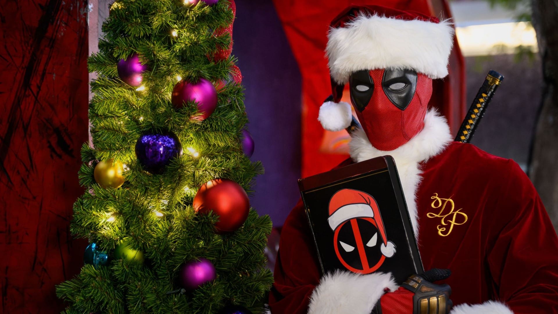 Whos Making Spirits Bright 2025 Disneyland Holiday Character Lineup Revealed