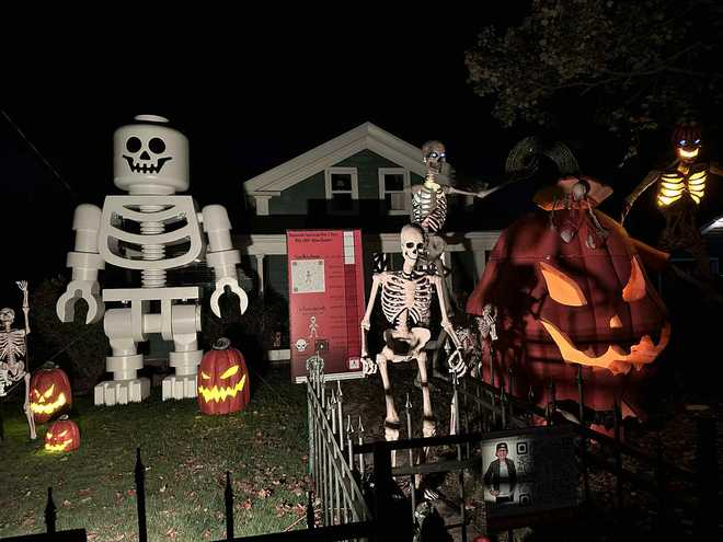 Halloween Lego | The Main Street Mouse Halloween Lego