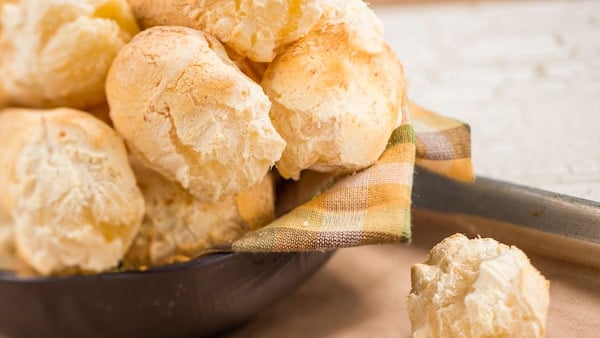 WDW EPCOT FW Brazil PaoDeQueijo BrazilianCheesePuffs 0506ZV 0271MS 16x9