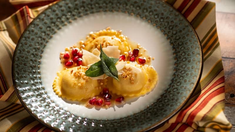 WDW EPCOT FW Forest Field PumpkinMascarponeRavioli 16x9 0325ZL 0108KP 16x9