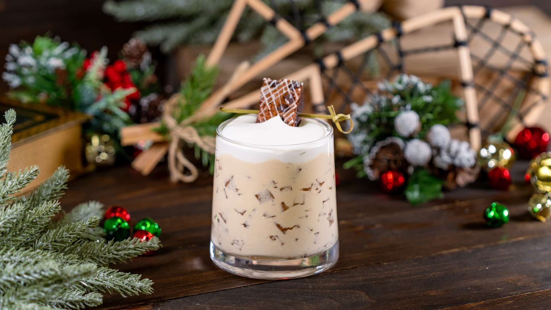 2025DLRFOHFoodieGuideWhiteRussian | The Main Street Mouse 2025 dlr foh foodie guide white russian