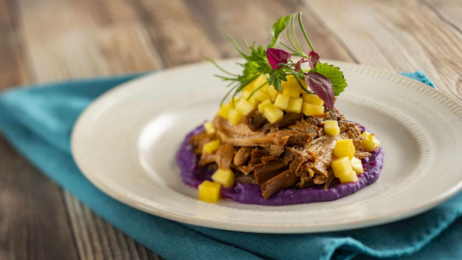 2025WDWFOTHFoodieGuideKaluaPork | The Main Street Mouse 2025 wdw foth foodie guide kalua pork