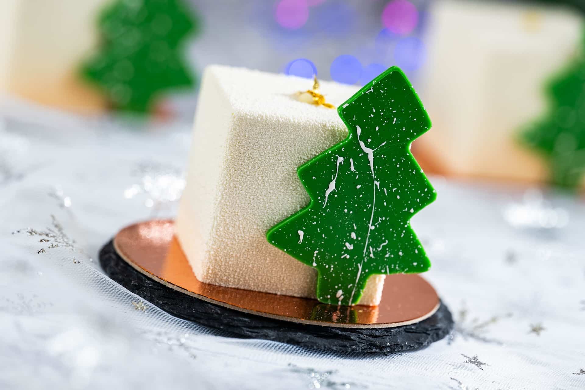 2025WDWResortsFoodieGuideSnowCube | The Main Street Mouse 2025 wdw resorts foodie guide snow cube