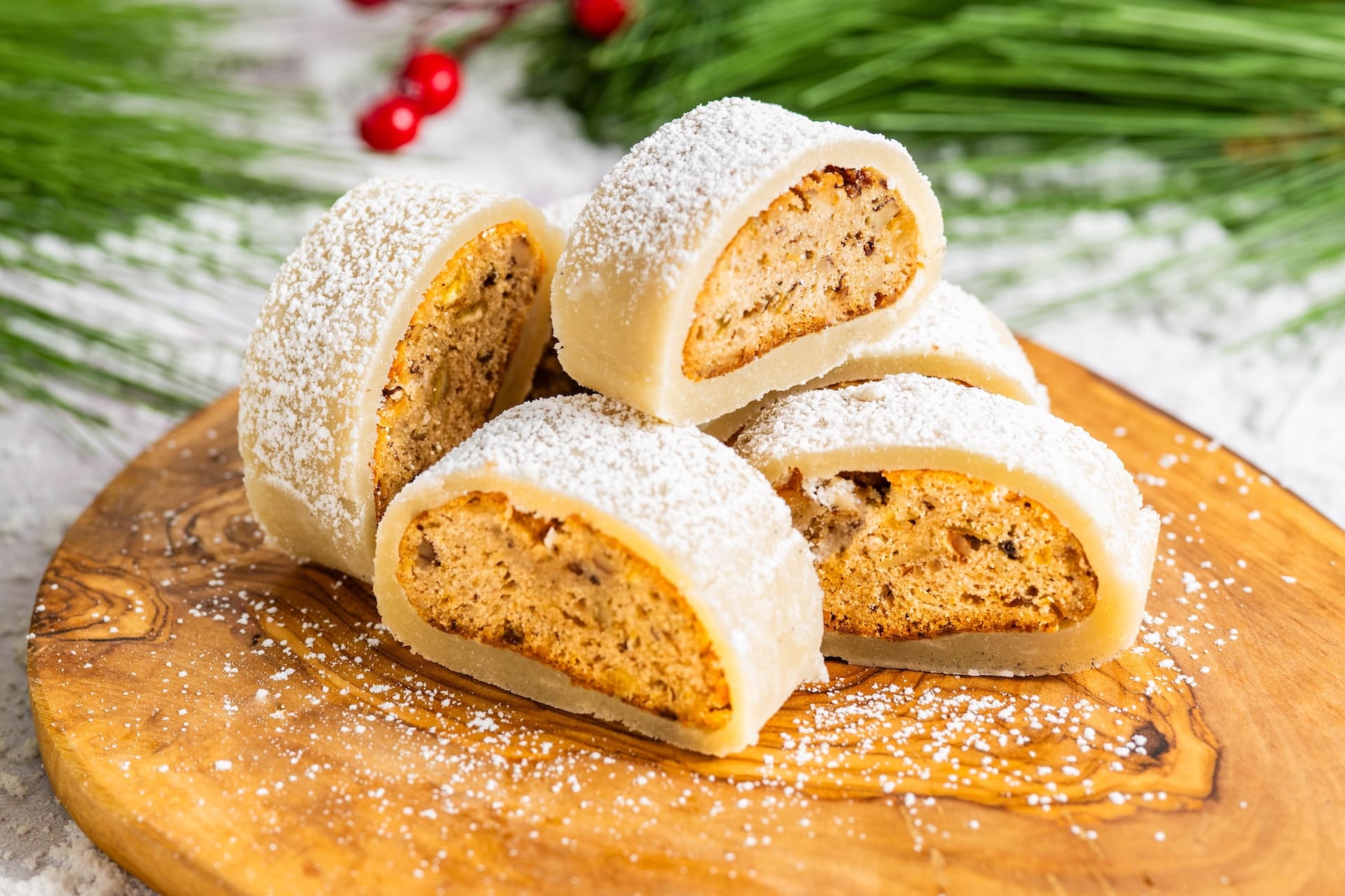 2025WDWResortsFoodieGuideStollenBites | The Main Street Mouse 2025 wdw resorts foodie guide stollen bites