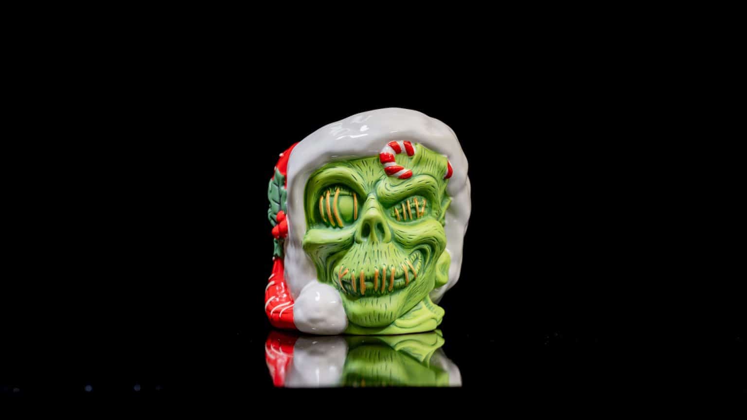 Trader Sams holiday tiki mug | The Main Street Mouse Trader Sams Holiday Tiki Mug