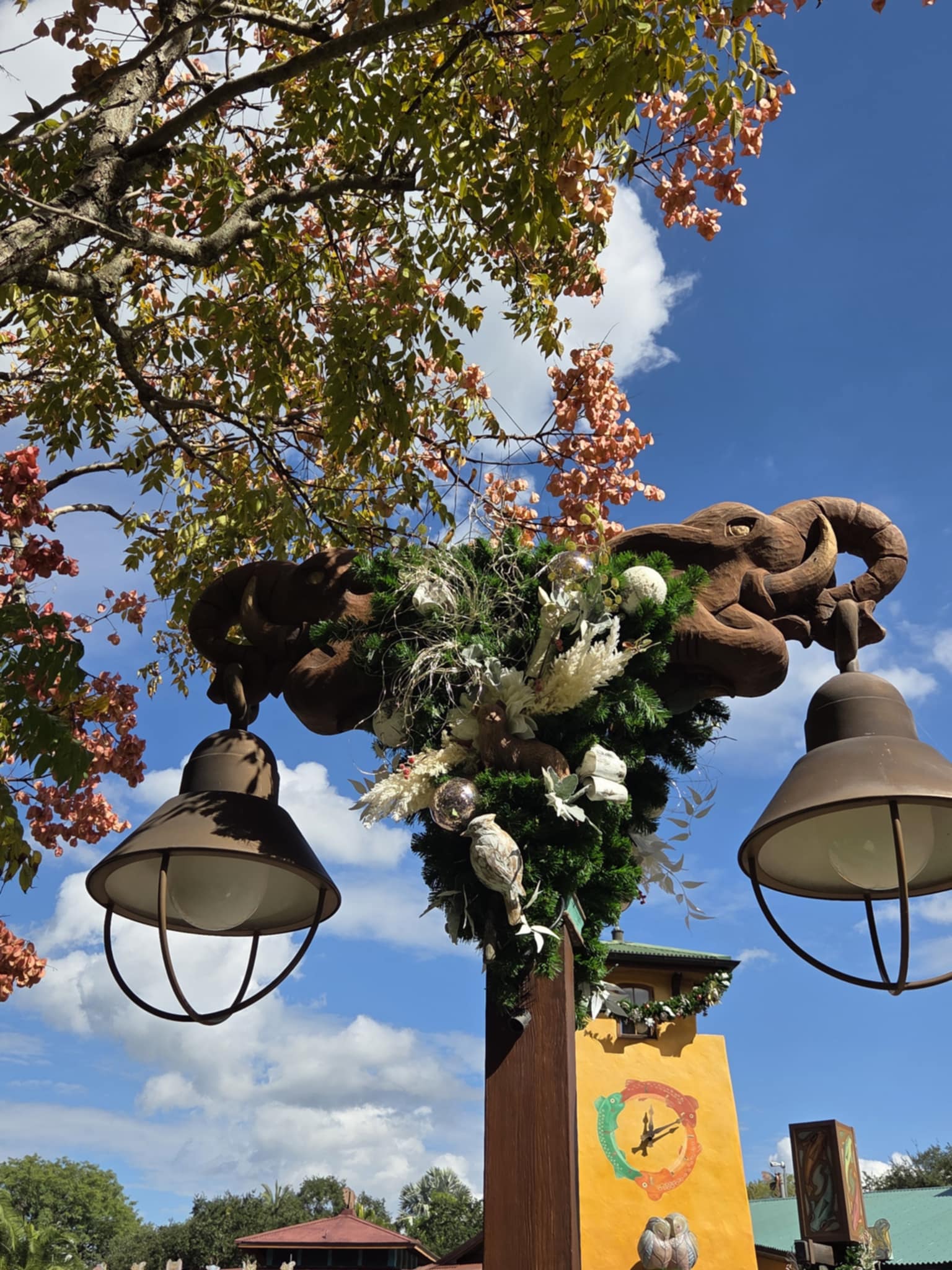 att7eATgGlxdq80tlWj04gPmCU60LgAjvLVua0IGD7MC3A | The Main Street Mouse