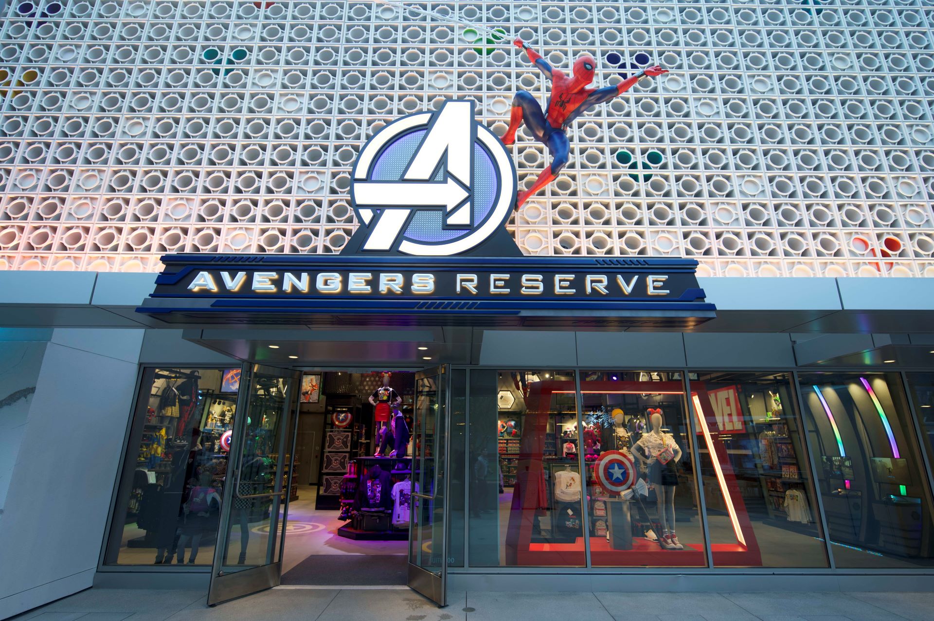 2025-DLR-DTD-Avengers-Reserve-1