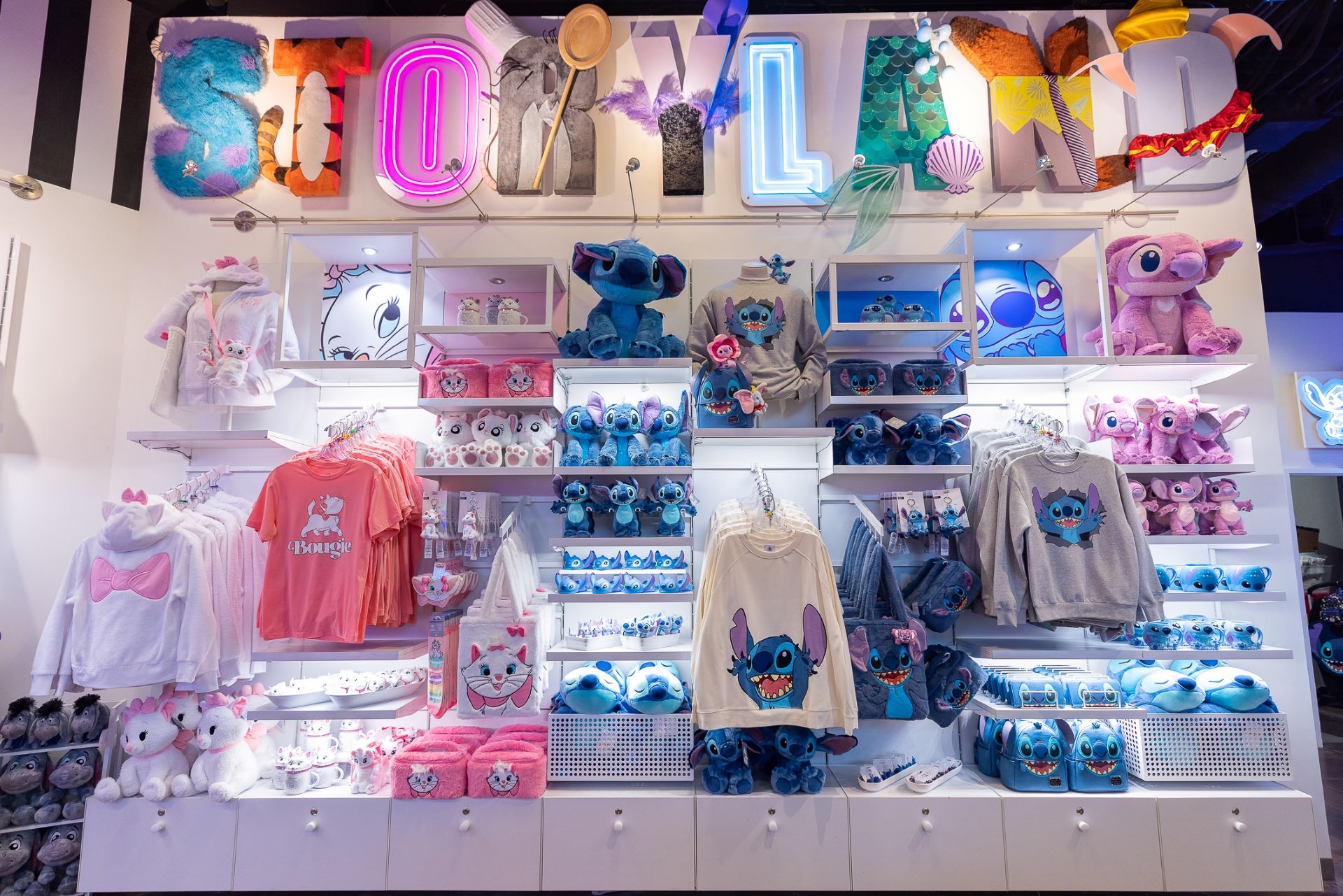 2025-DLR-DTD-Disney-Storyland-Boutique-1